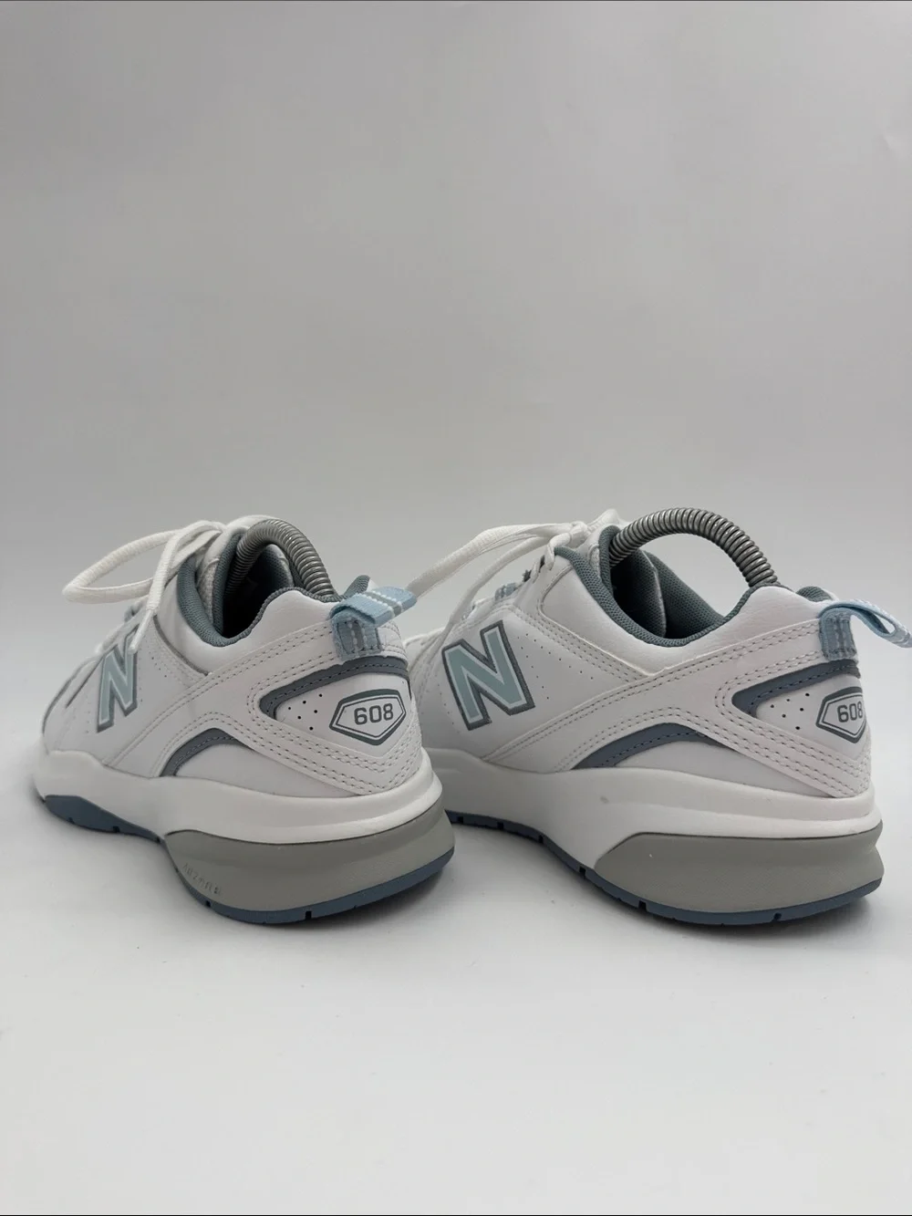 New Balance 608 V5 WX608WB5 White Casual Shoes Sneakers Women's 7.5 D  Mens 6.0D